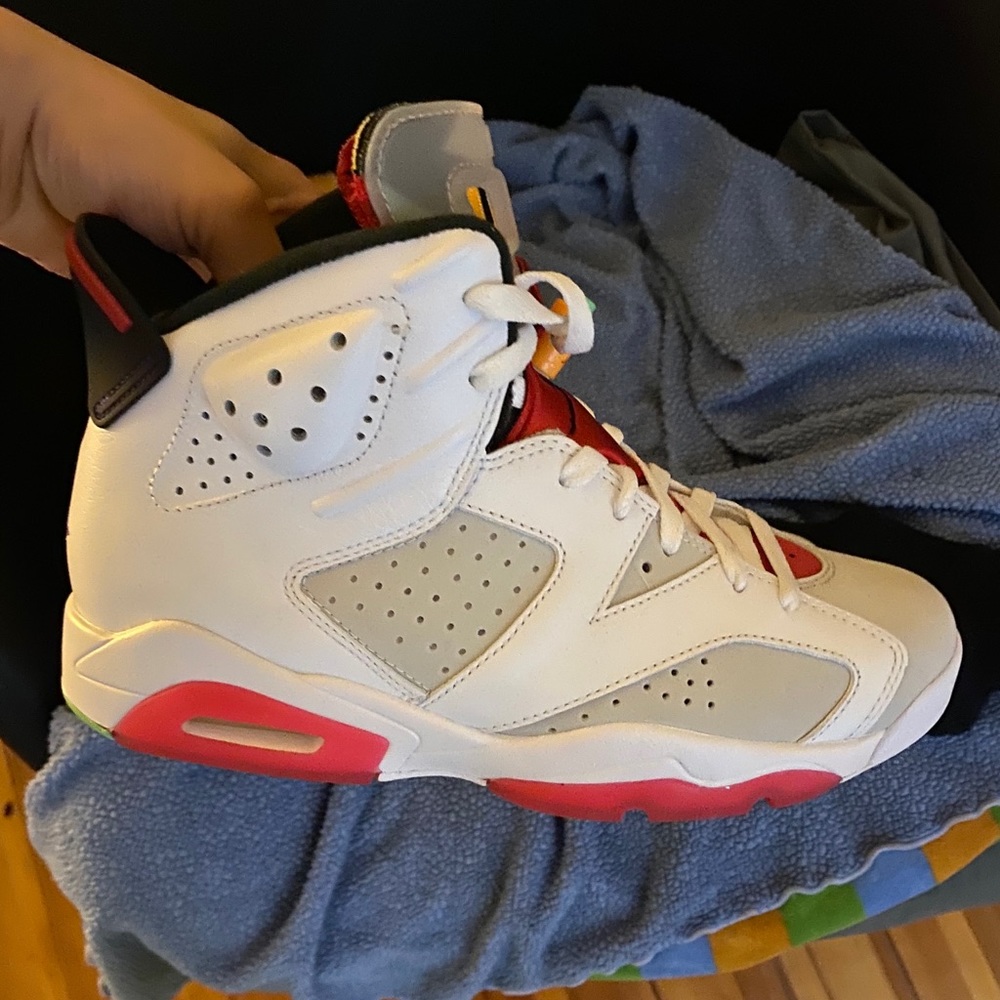 Hare Jordan 6 retro